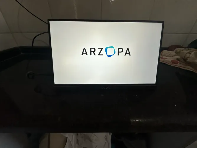 Tela Arzopa 15,6poelgadas 
