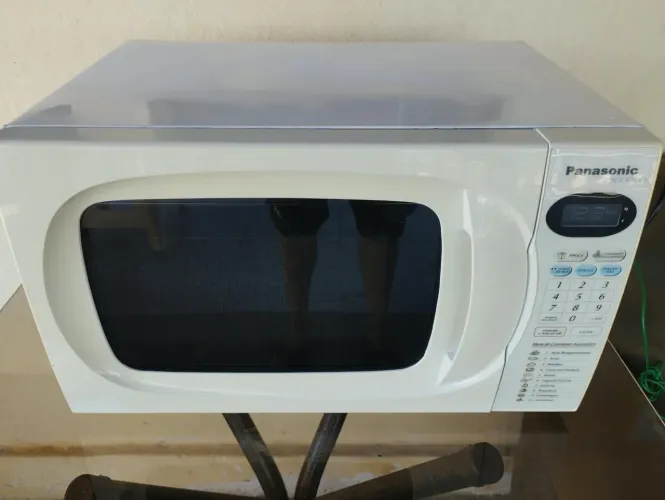 Microondas Panasonic Piccolo 20 litros