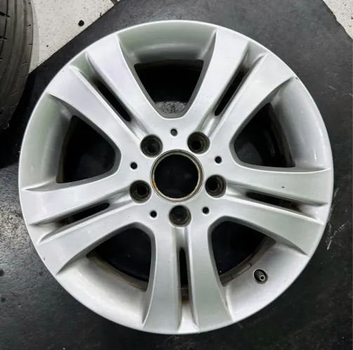 Jg Roda Aro 16 furacão 5x112 Semi nova