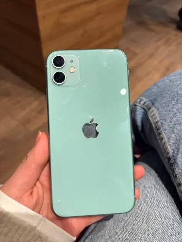 iPhone 11
