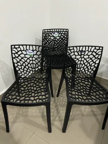 Cadeiras novas R$100,00 cada
