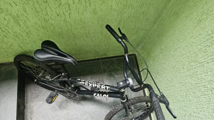 Bicicleta Caloi aro 20 preta