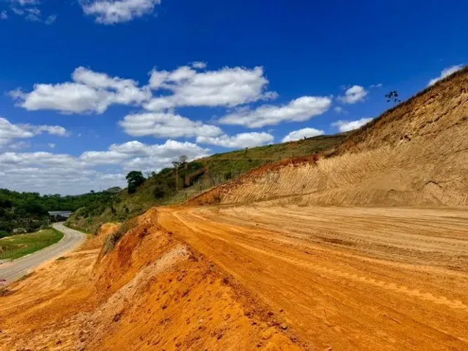 Área Comercial + Chácara na Rodovia ES 080