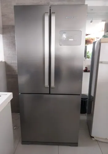 Geladeira seminova brastemp