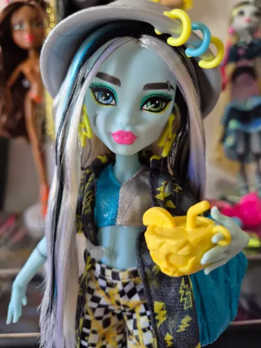 Boneca Monster High Scare-Adise Island - Frankie Stein