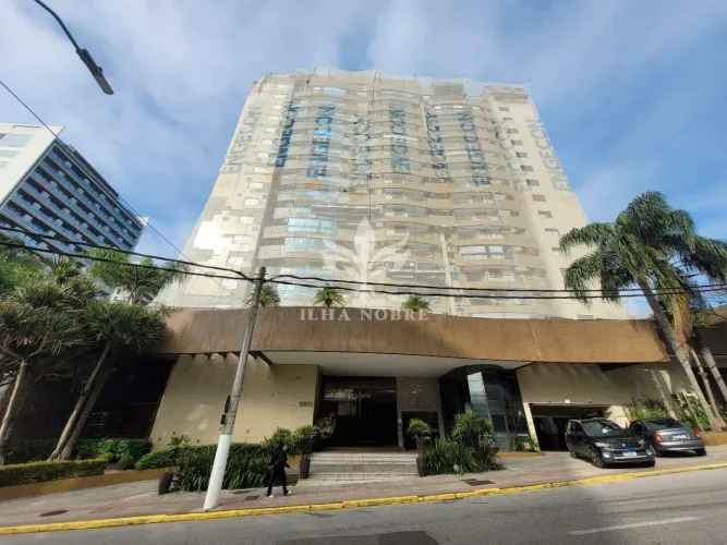 Apartamento mobiliado de 2 quartos para aluguel no Centro de Florianópolis
