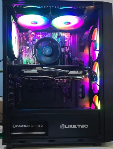 PC GAMER R5 RX580