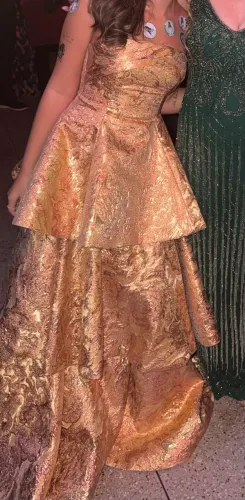 Vestido de Festa Dourado