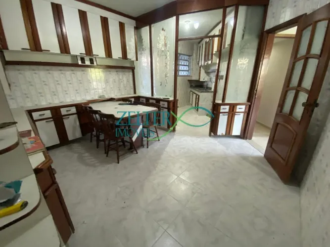 Apartamento em Vista Alegre RJ com 2 Dormitórios e Suíte