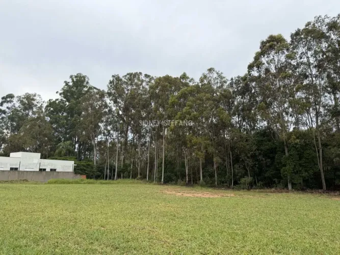 Terreno Fundo Área Verde de 600 m² próximo ao clube Santa Bárbara I do Santa Bárbara Resor