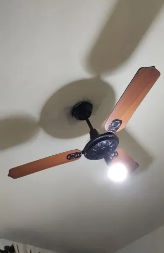 Vendo Ventilador completo de sala de Teto 3 Pás (Preto/Madeira) - Para Conserto ou Peças