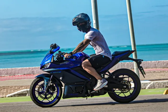 Yamaha R3 2024 ABS