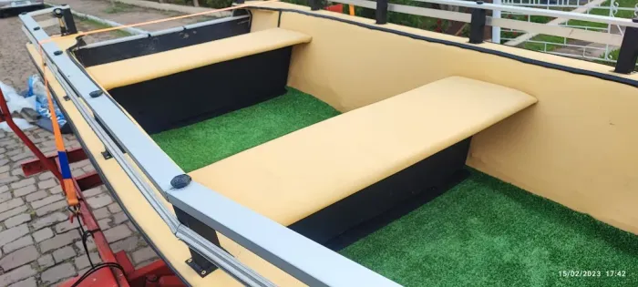 Lancha 2019, com motor de popa Mercury 30 HP Japonês 2T Partida Elétrica, pouquíssimo uso 