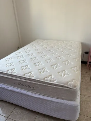 Cama box Casal + colchão UMAFLEX