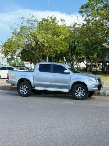 Toyota Hilux CD SRV D4-d 4X4 3.0 TDI Diesel AUT 2015