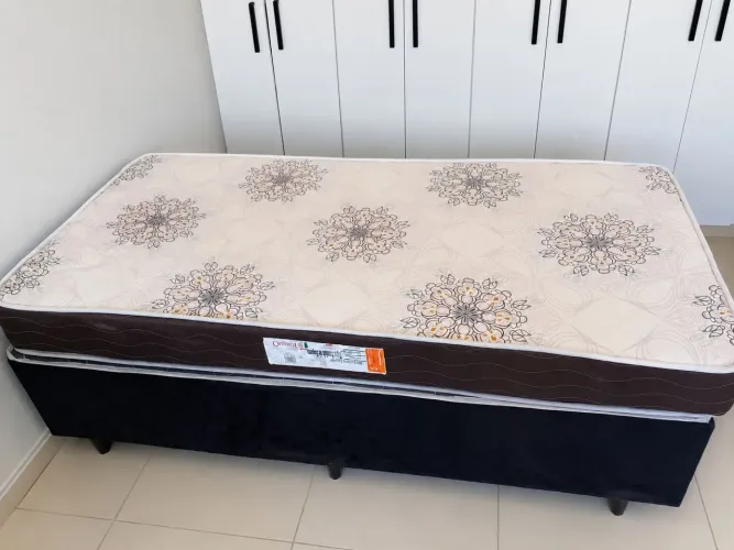 CAMA BOX E COLCHÃO NOVÍSSIMO!