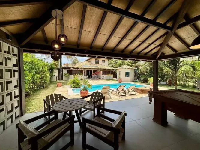 Casa para Aluguel Fixo com 4 suítes em Manguinhos Buzios