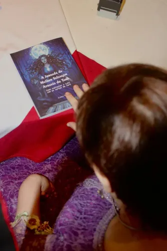 Livro: A JORNADA EM BUSCA DA MULHER SELVAGEM ATRAVÉS DO TARÔ - Autora Cathlen Cudo 