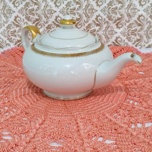 Bule para chá em porcelana KPM 