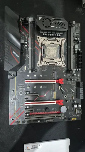 Kit xeon completo, placa mãe + processador + memória ram.