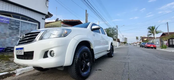 Toyota Hilux CD SRV 4X2 2.7 Flex 16V Aut. 2015