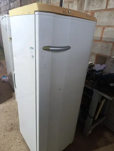 Geladeira Electrolux 350 litros