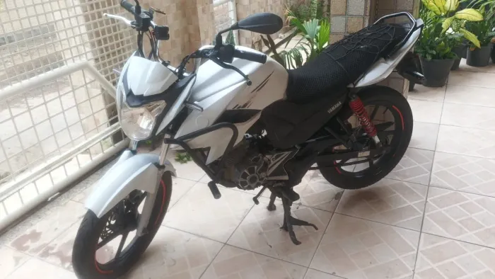 MOTO FAZER 150 YAMAHA Ano de 2015