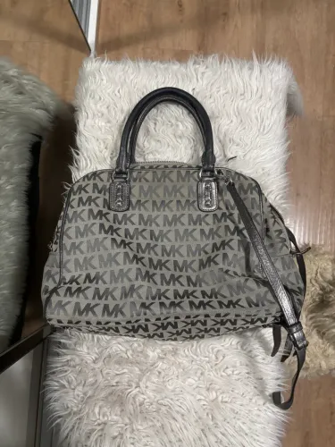 Bolsa Michael Kors (usada em ótimo estado)