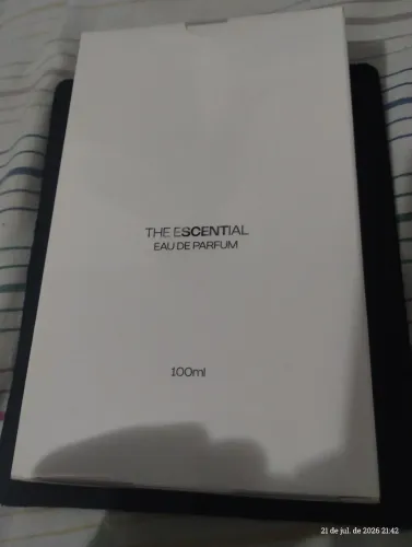 Perfume The Escential (Eau Parfum) 100 ML
