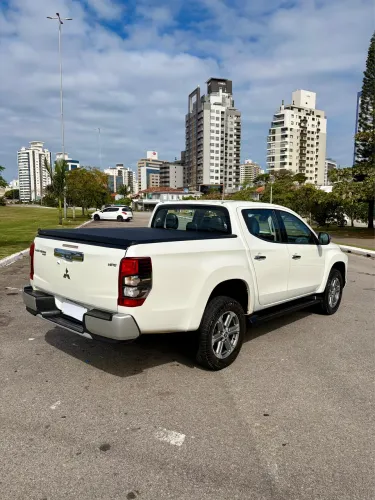 Mitsubishi L200 Triton Sport HPE 2.4 CD Diesel Aut. 2022
