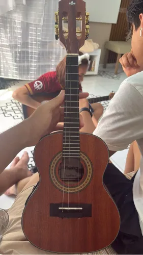 Cavaquinho novo