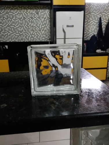 Tijolinhos de vidro transparente em perfeito estado (47 peças)