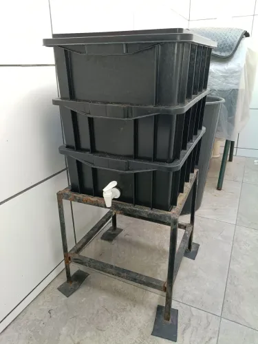 COMPOSTEIRA 300,00