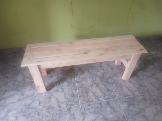 Banco sem encosto 