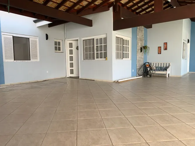 CASA PARA LOCAÇÃO EM PINDAMONHANGABA 