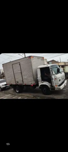 Vende se caminhão
