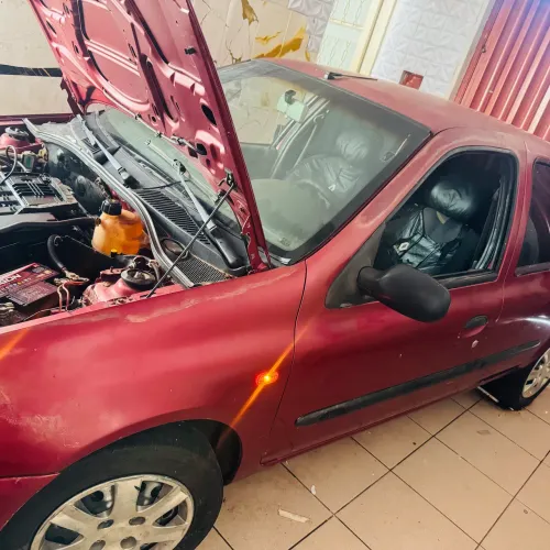 Renault Clio Rn/alize/expr./1.0 Hi-power 16V 5P 2001