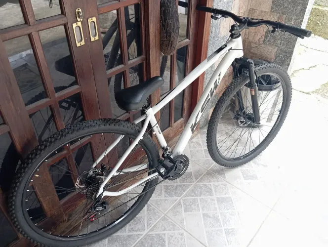 BICICLETA KSW ARO 29 (NOVA)