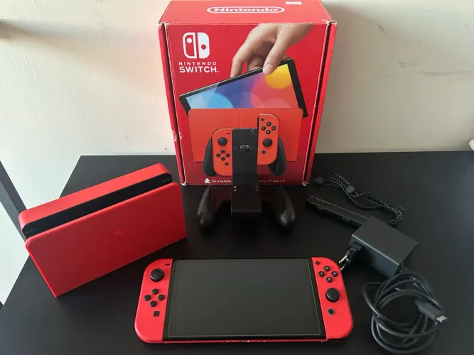 Nintendo Switch OLED Desbloqueado 256GB - Edição Especial Mario Red