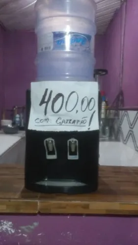 Ao primeiro que chegar é seu bebedouro. 