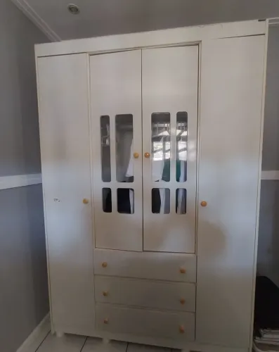 Guarda roupa infantil