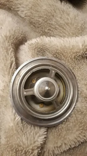 Válvula termostatica alto volume para linha Dodge, GM V8 e Galaxie 67 a 75