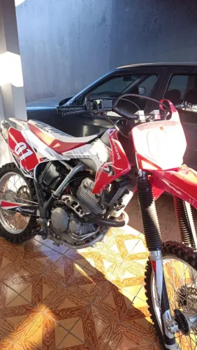 Vendo moto CRF 300 filé  