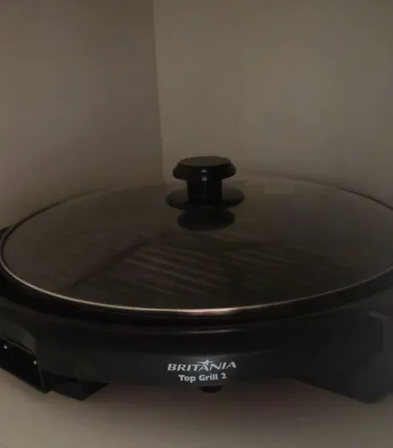 Panela grill elétrica Britânia