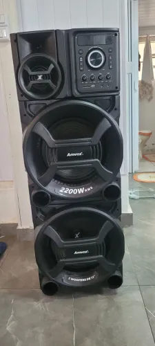 Caixa de Som Amplificada Amvox ACA 2201 Pesadão Black 2200W Woofer 12" Bivolt