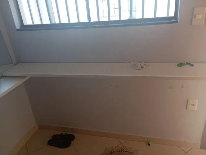Prateleiras, 2 com pino invisível