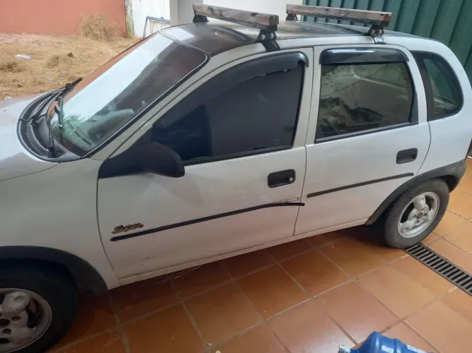 Chevrolet Corsa Super 1.0 MPFI / 2P E 4P 1997
