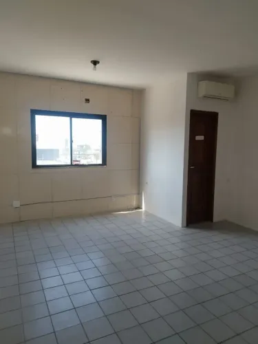 Alugo Sala Comercial na Avenida Daniel de La Touche (Ao Lado da Pizza One)