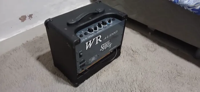 amplificador cubo para guitarra projetado para estudo e uso doméstico wr áudio steel 30 gt