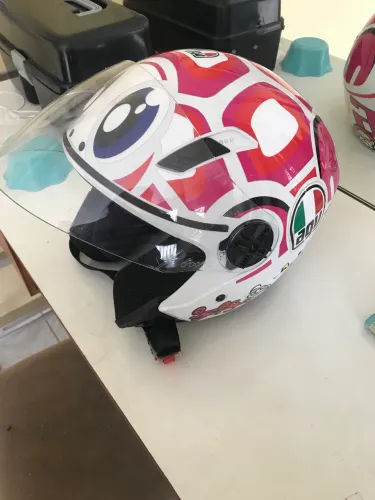 Capacete adesivado Fw3 feminino aberto 